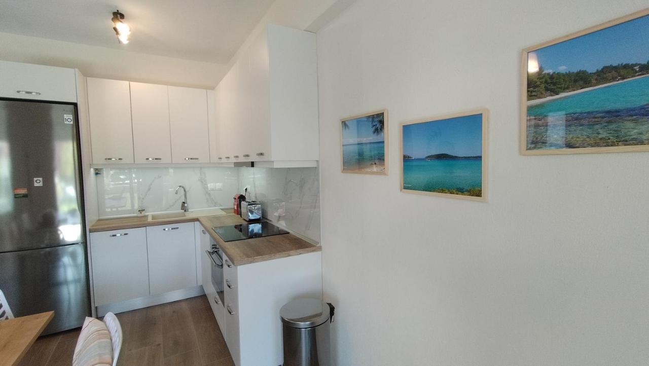 To Helidoni & Gardens Holiday home
