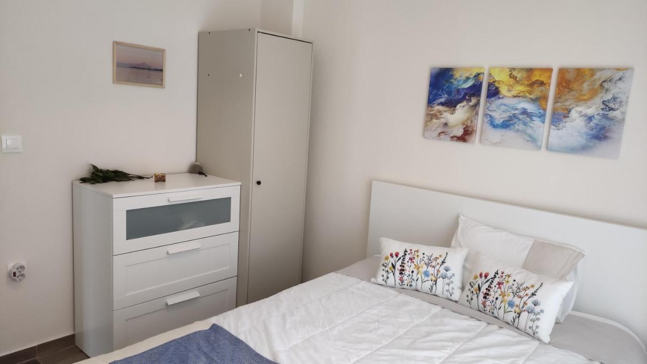 To Helidoni & Gardens Holiday home