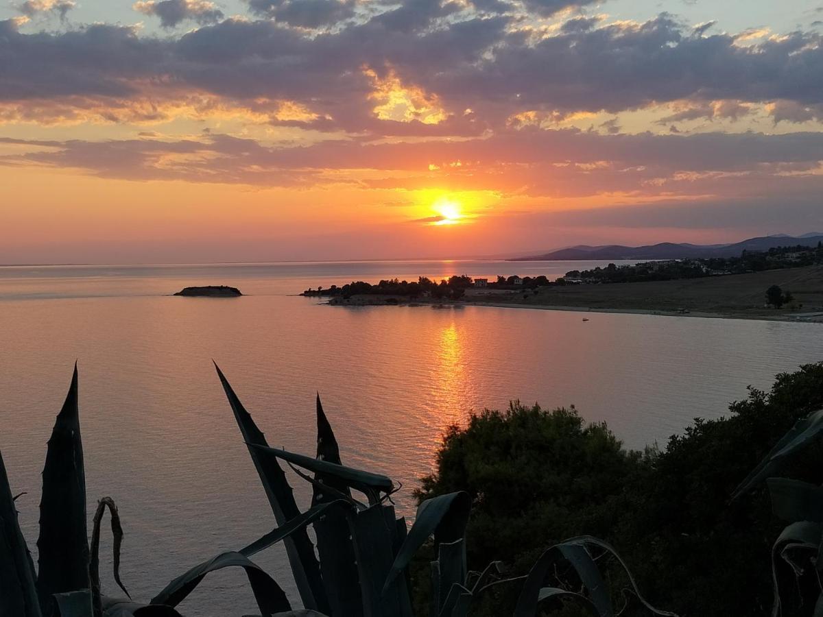 Holiday home To Helidoni & Gardens